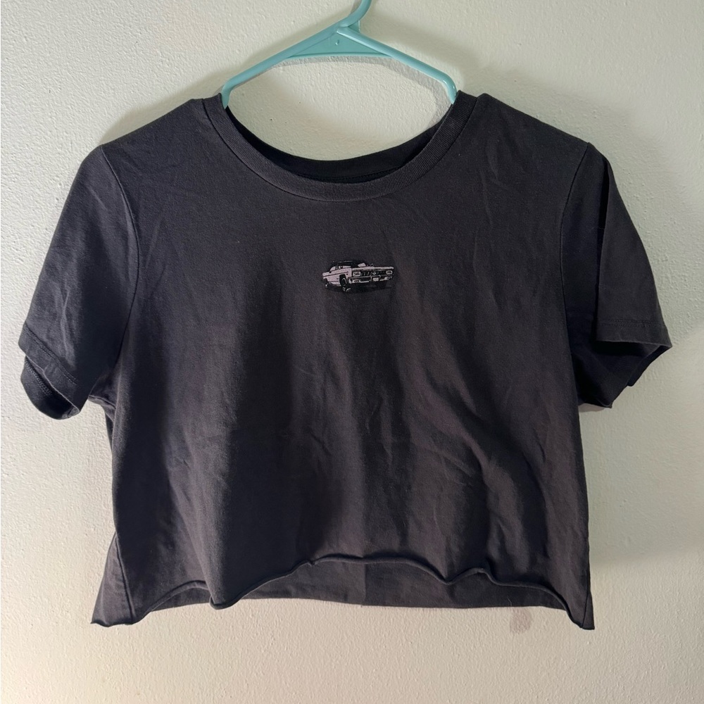 Cropped car tshirt